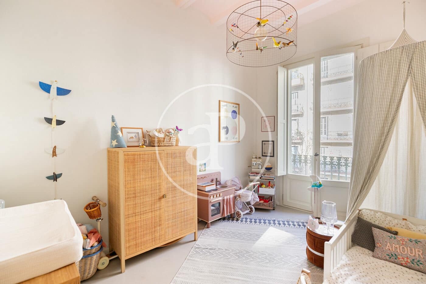 3 bedroom Apartment for sale in Barcelona city - € 980,000 (Ref: 9634579)