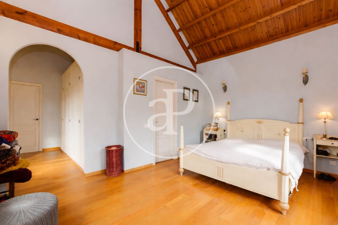 5 soveværelse Villa til salg i Matadepera med swimmingpool - € 980.000 (Ref: 9637540)