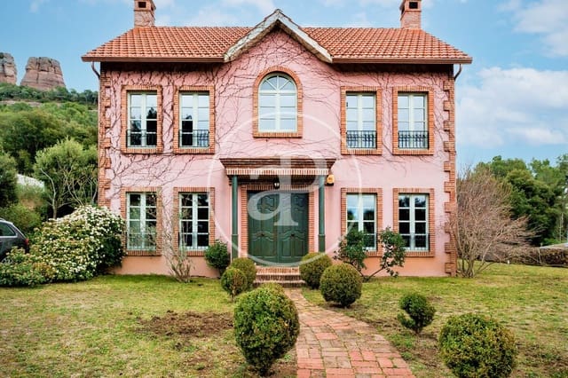 5 soveværelse Villa til salg i Matadepera med swimmingpool - € 980.000 (Ref: 9637540)