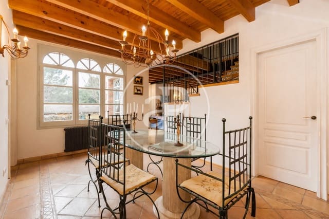 5 soveværelse Villa til salg i Matadepera med swimmingpool - € 980.000 (Ref: 9637540)