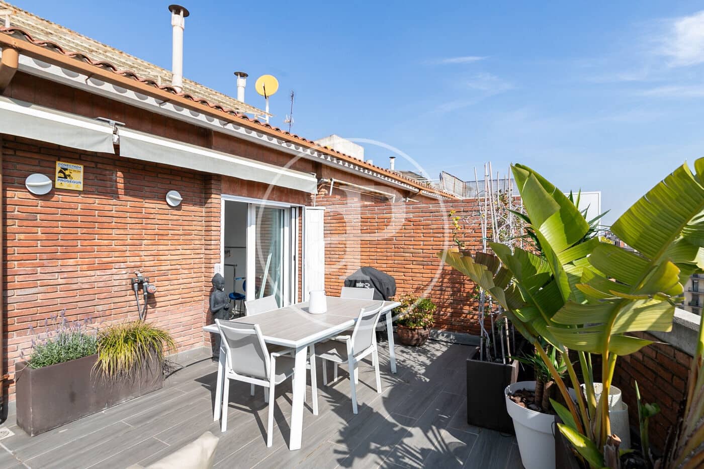 3 soveværelse Lejlighed til salg i Barcelona by - € 850.000 (Ref: 9645001)