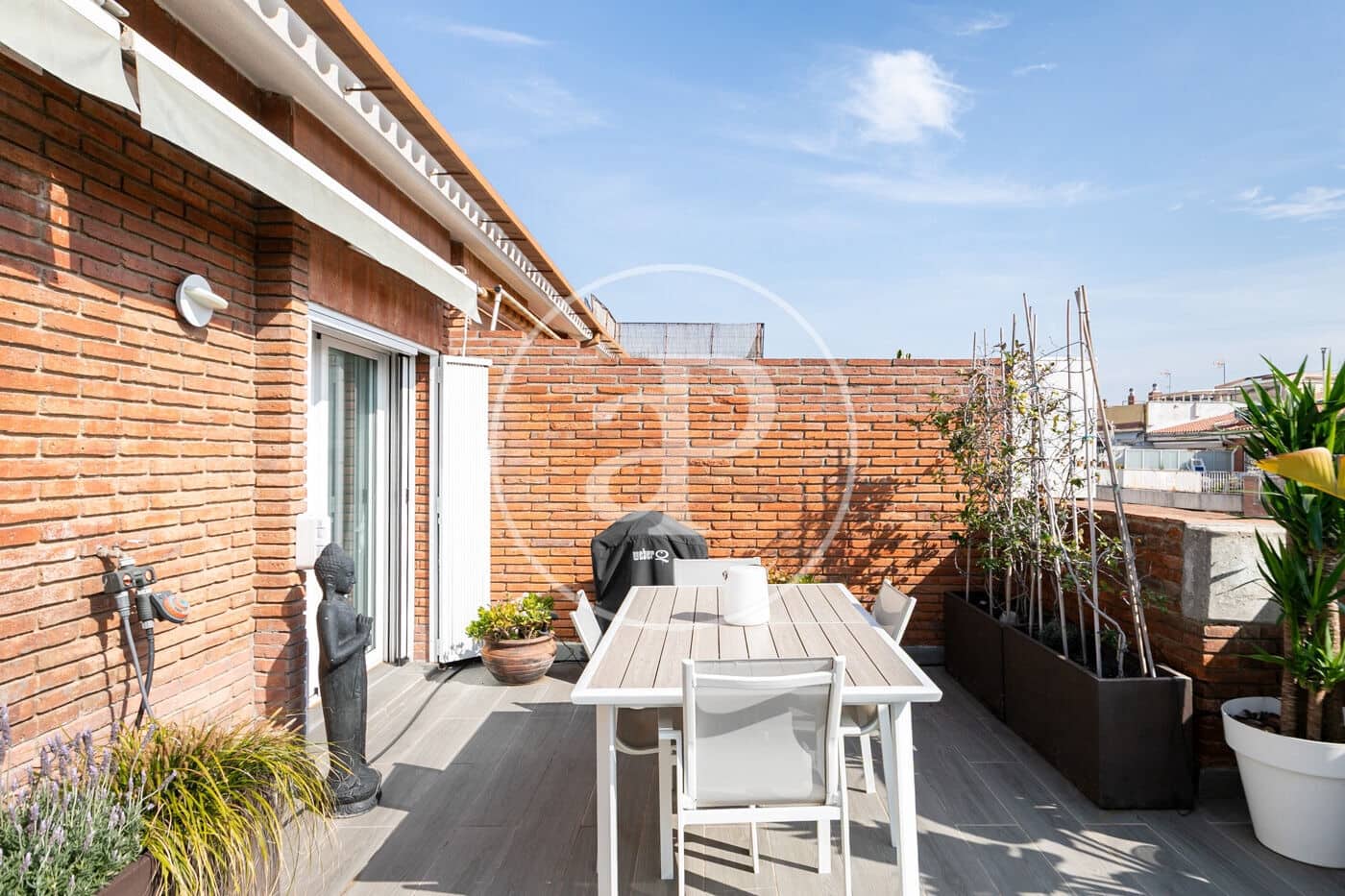 3 soveværelse Lejlighed til salg i Barcelona by - € 850.000 (Ref: 9645001)