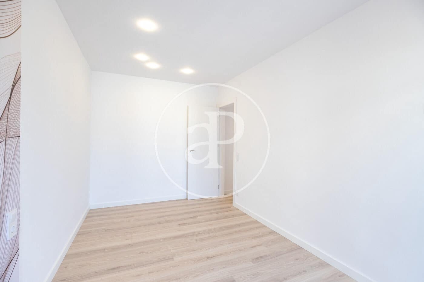 3 bedroom Penthouse for sale in Barcelona city - € 1,290,000 (Ref: 9645002)