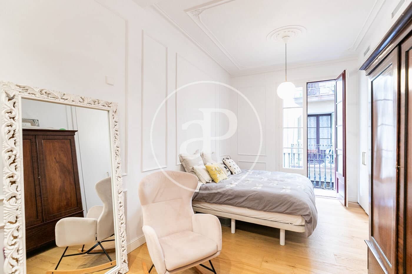 Appartement de 3 chambres à louer à Barcelone ville - 2 255 € (Ref: 9645003)