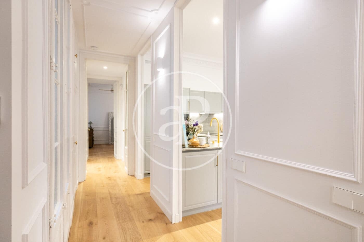 Appartement de 3 chambres à louer à Barcelone ville - 2 255 € (Ref: 9645003)