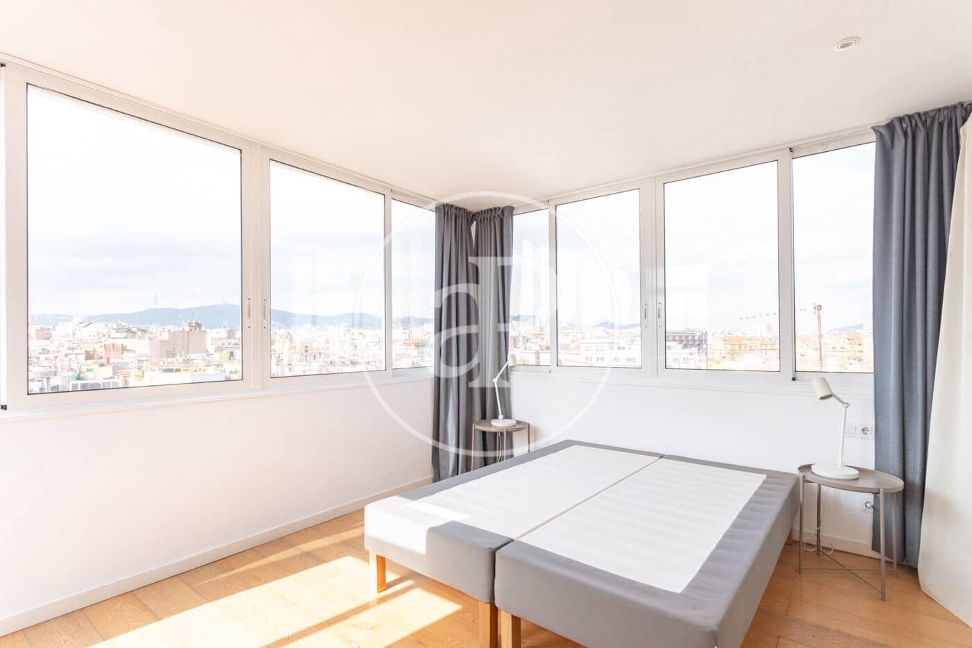 1 quarto Apartamento para arrendar em Barcelona cidade - 1 900 € (Ref: 9648094)