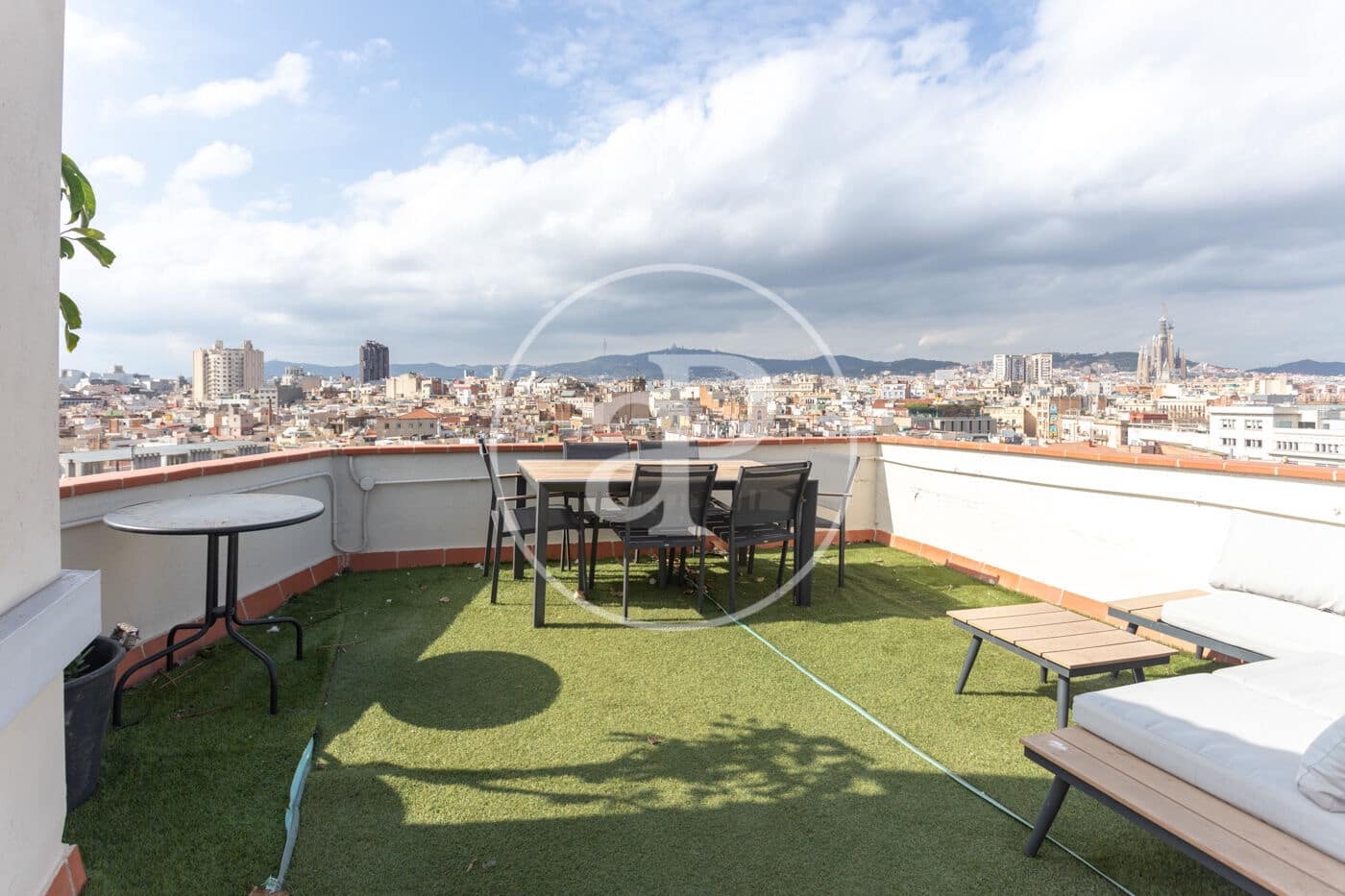 1 quarto Apartamento para arrendar em Barcelona cidade - 1 900 € (Ref: 9648094)