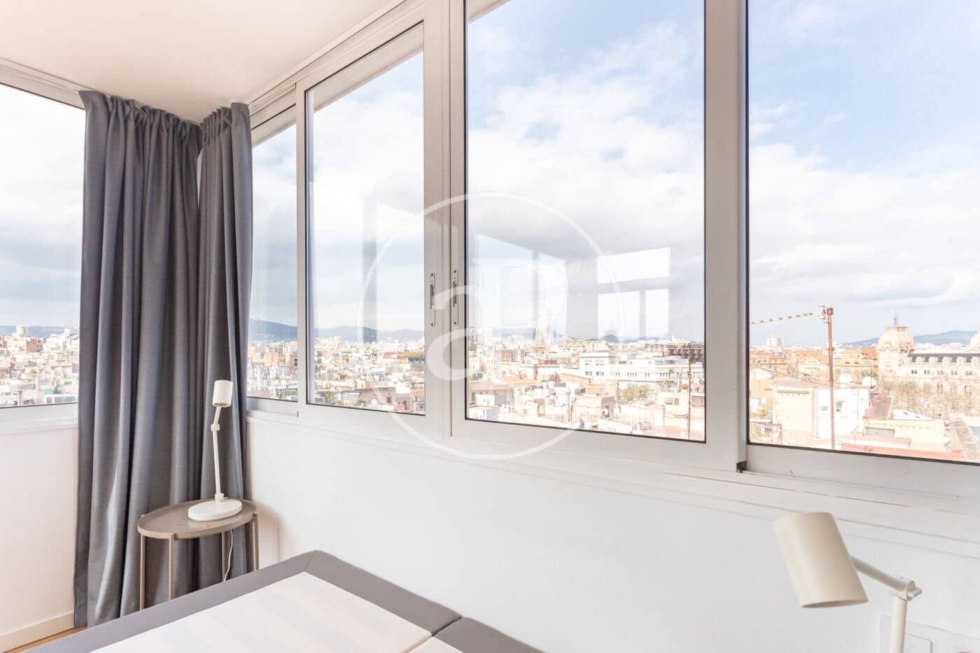 1 quarto Apartamento para arrendar em Barcelona cidade - 1 900 € (Ref: 9648094)