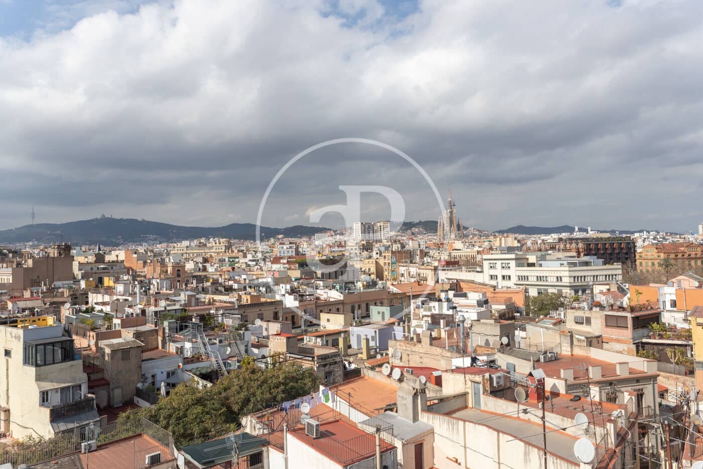1 quarto Apartamento para arrendar em Barcelona cidade - 1 900 € (Ref: 9648094)