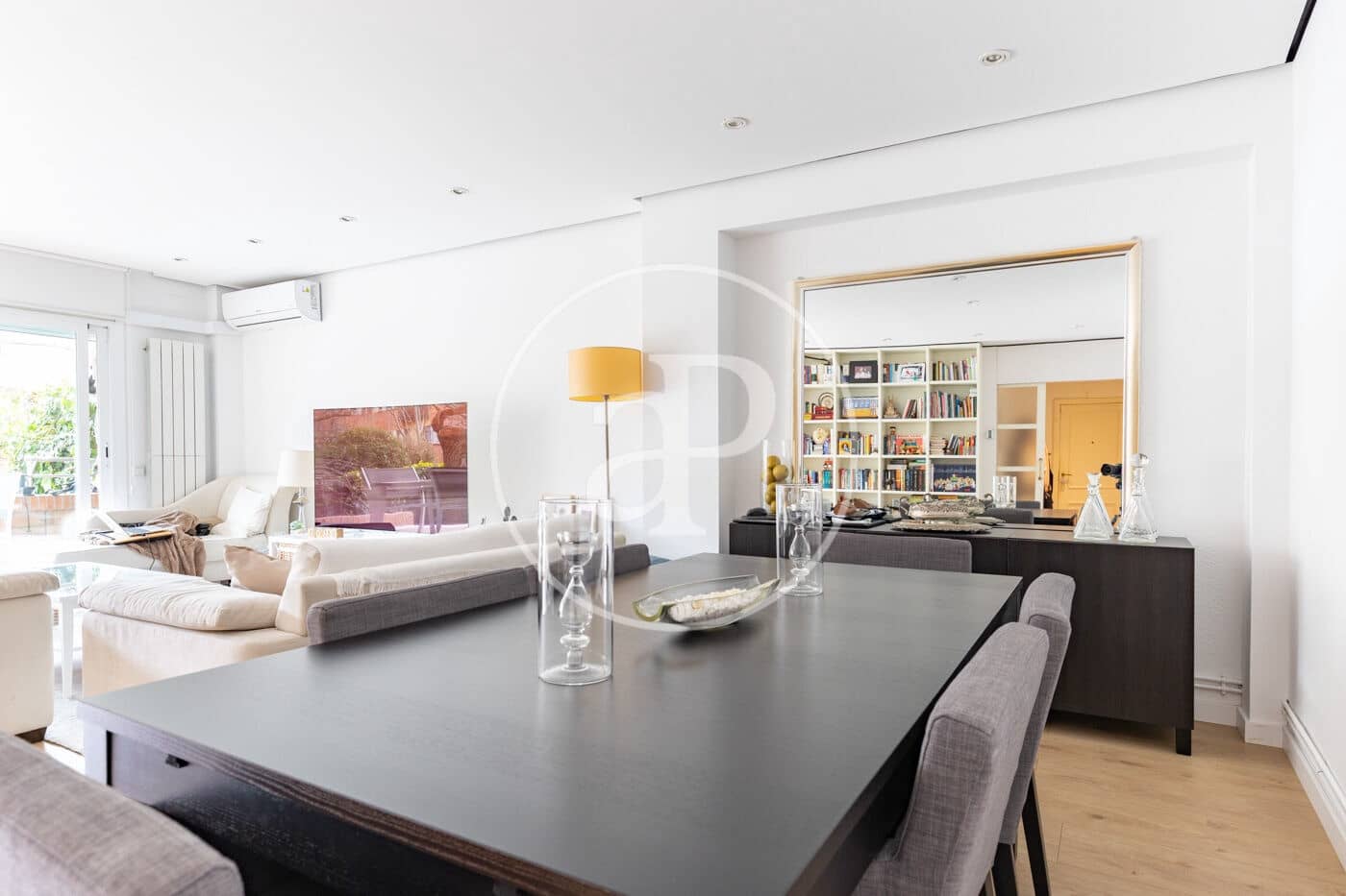 4 soveværelse Lejlighed til leje i Sant Cugat del Valles med swimmingpool - € 2.850 (Ref: 9651938)