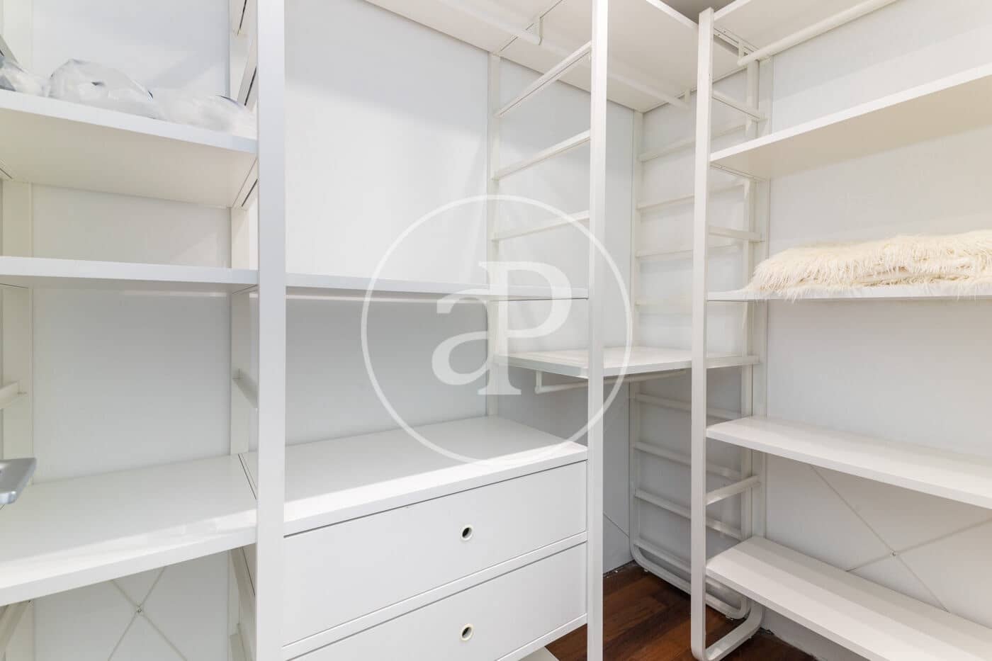 2 makuuhuone Huoneisto vuokrattavana paikassa Barcelona kaupunki mukana uima-altaan - 2 154 € (Ref: 9651939)