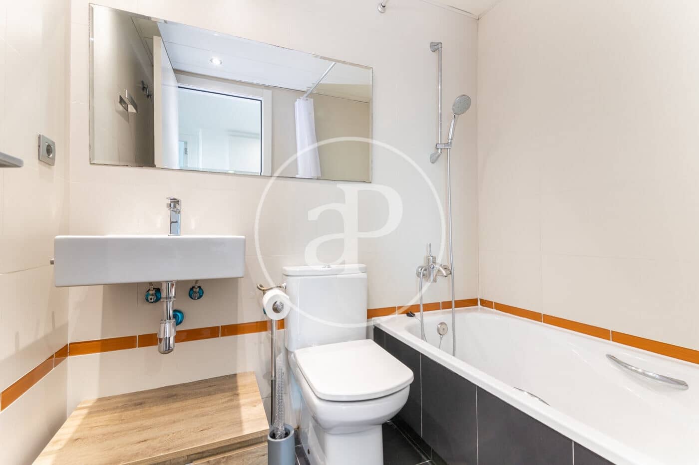 2 makuuhuone Huoneisto vuokrattavana paikassa Barcelona kaupunki mukana uima-altaan - 2 154 € (Ref: 9651939)