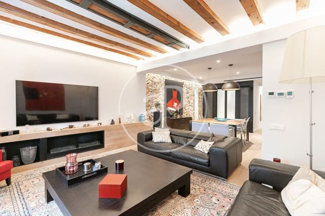 3 bedroom Apartment for sale in El Barri Gòtic, Barcelona city - € 930,000 (Ref: 9651940)