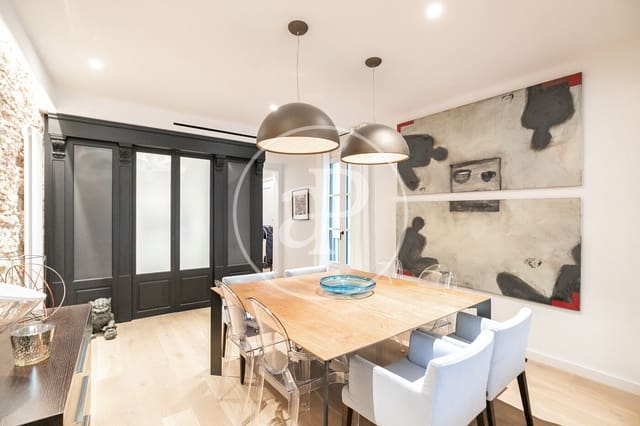 3 bedroom Apartment for sale in El Barri Gòtic, Barcelona city - € 930,000 (Ref: 9651940)