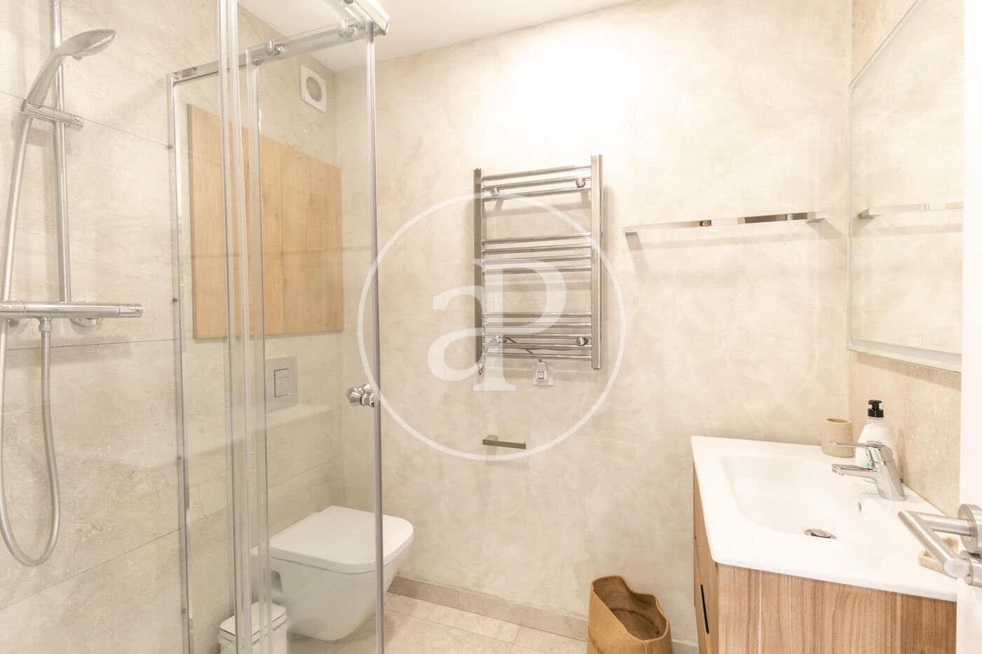 1 bedroom Apartment for sale in Barcelona city - € 225,000 (Ref: 9651942)