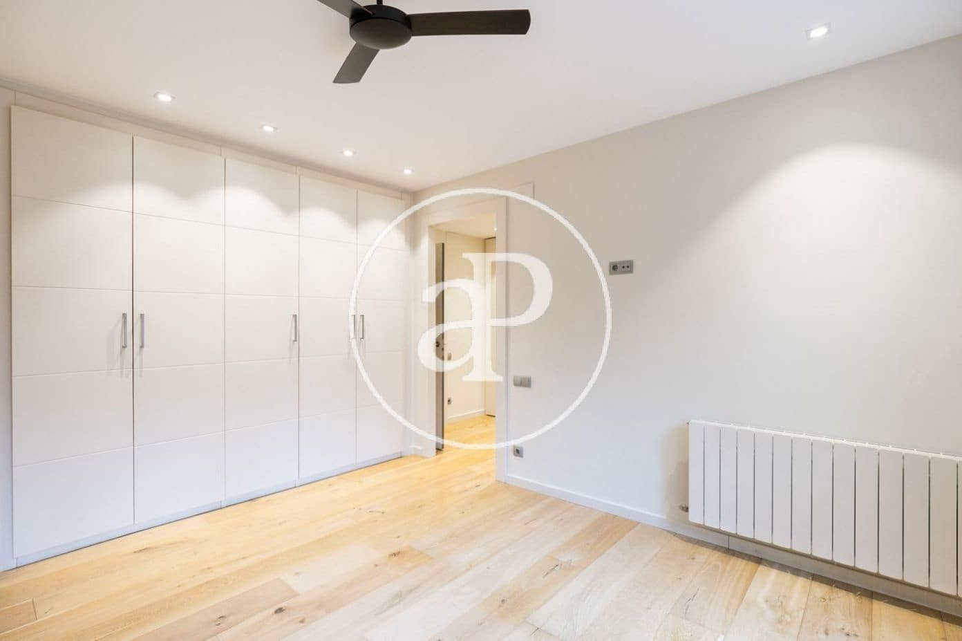 5 soveværelse Lejlighed til leje i Barcelona by - € 4.400 (Ref: 9670627)