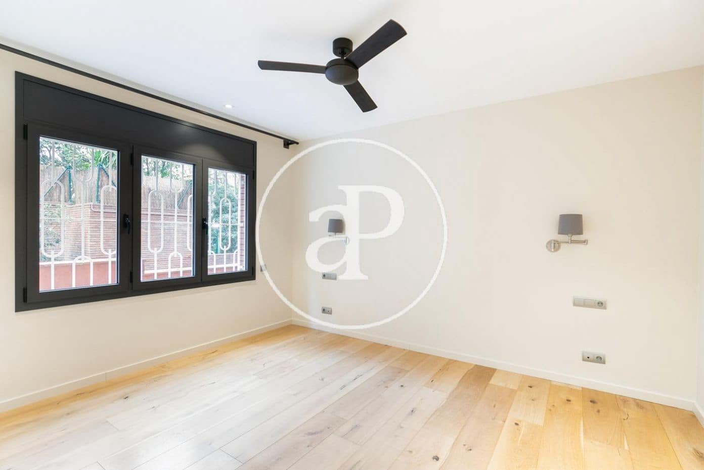 5 soveværelse Lejlighed til leje i Barcelona by - € 4.400 (Ref: 9670627)