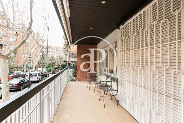 5 sovrum Lägenhet att hyra i Les Tres Torres, Barcelona stad - 4 400 € (Ref: 9670627)