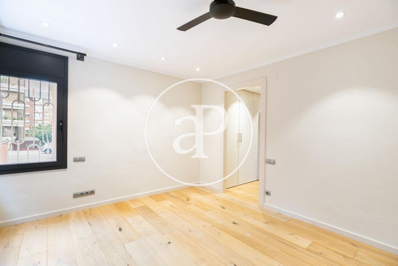 5 soveværelse Lejlighed til leje i Barcelona by - € 4.400 (Ref: 9670627)