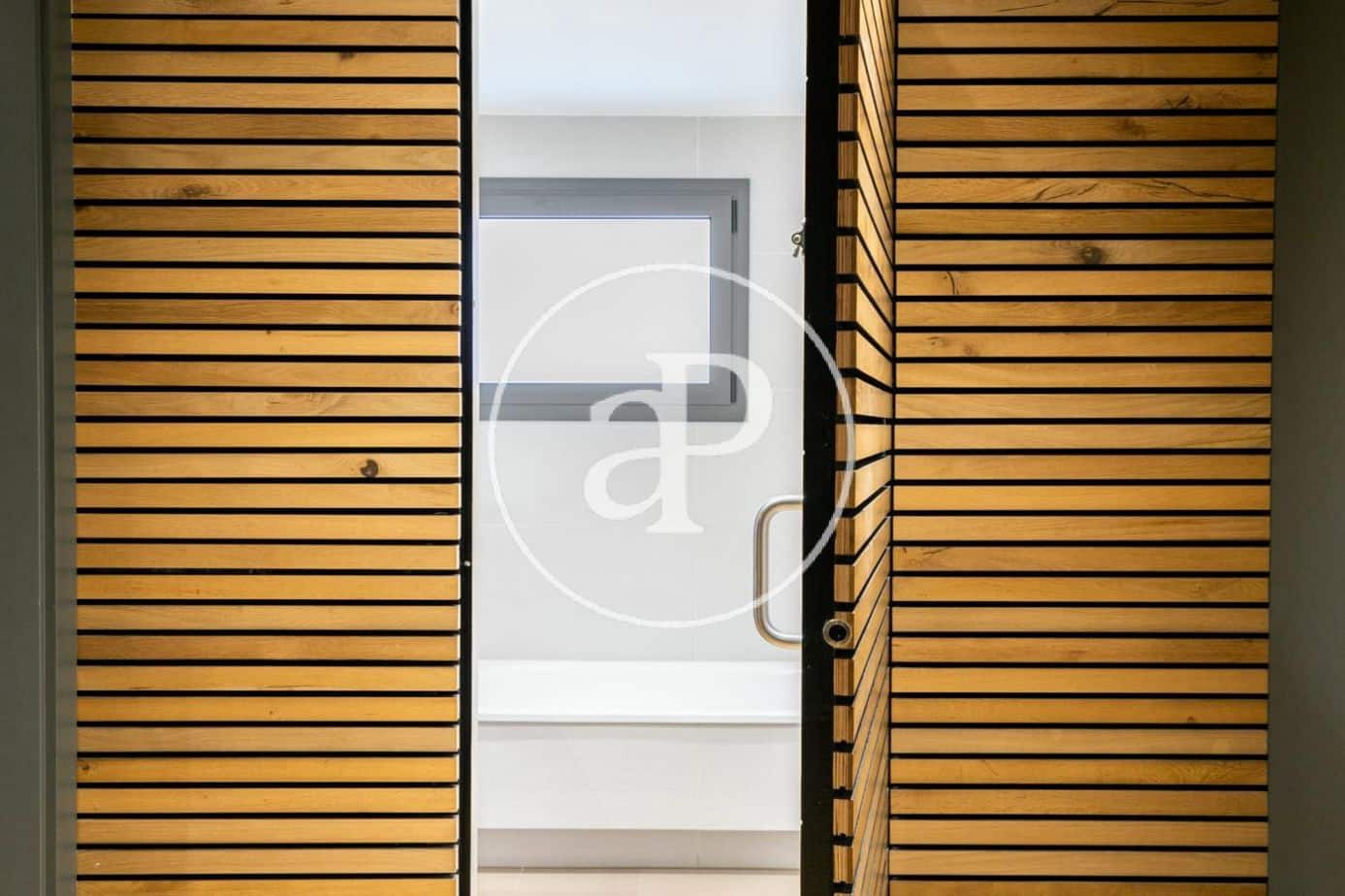 5 soveværelse Lejlighed til leje i Barcelona by - € 4.400 (Ref: 9670627)