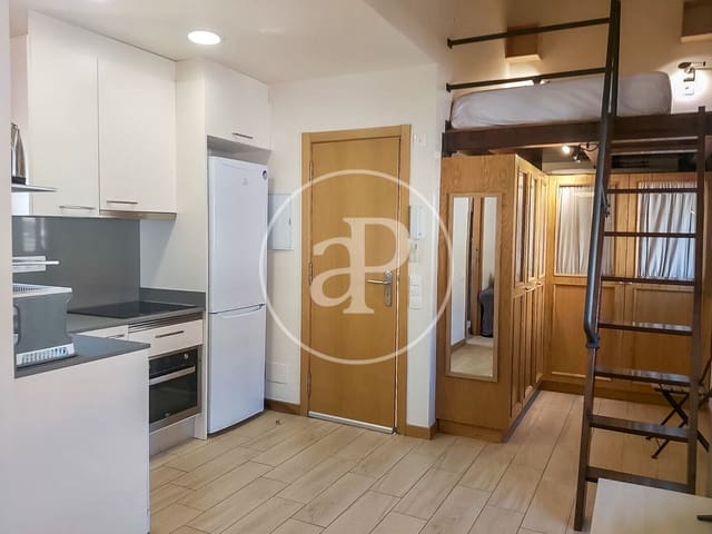 1 soverom Leilighet til leie i La Barceloneta, Barcelona by - € 1 100 (Ref: 9670628)