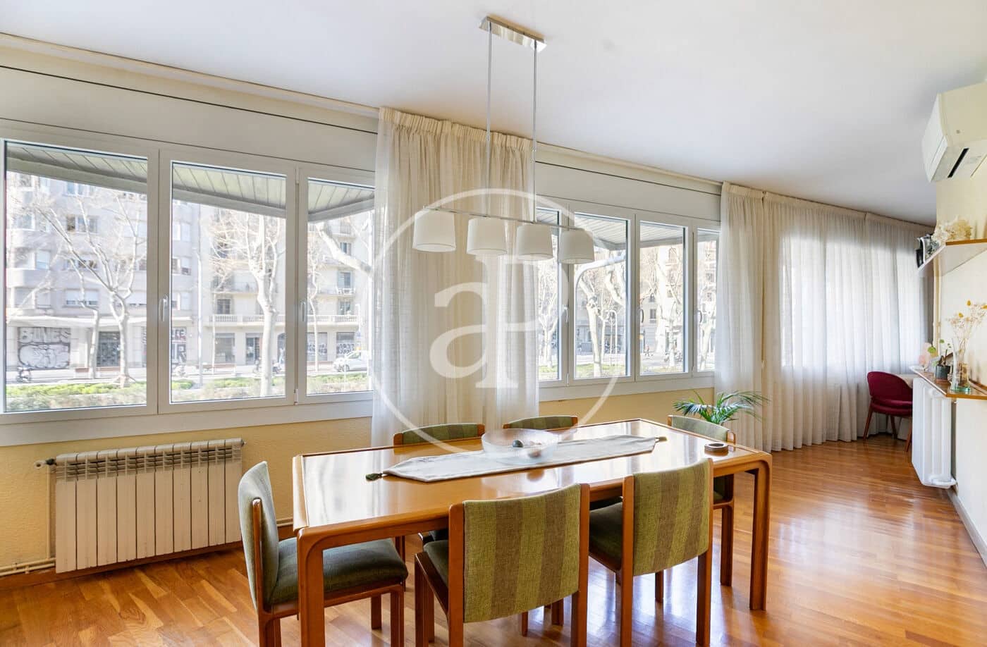 4 sypialnia Apartament na sprzedaż w Miasto Barcelona - 798 000 € (Ref: 9674198)