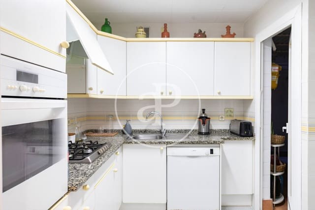 4 sypialnia Apartament na sprzedaż w La Dreta de L'Eixample, Miasto Barcelona - 798 000 € (Ref: 9674198)