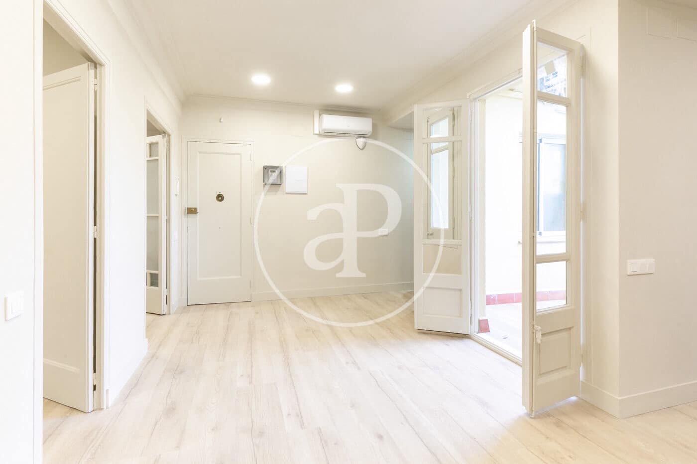 2 sypialnia Apartament na sprzedaż w Miasto Barcelona - 450 000 € (Ref: 9674199)