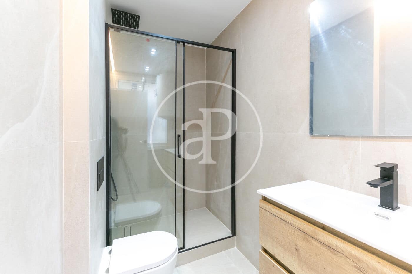 2 sypialnia Apartament na sprzedaż w Miasto Barcelona - 450 000 € (Ref: 9674199)