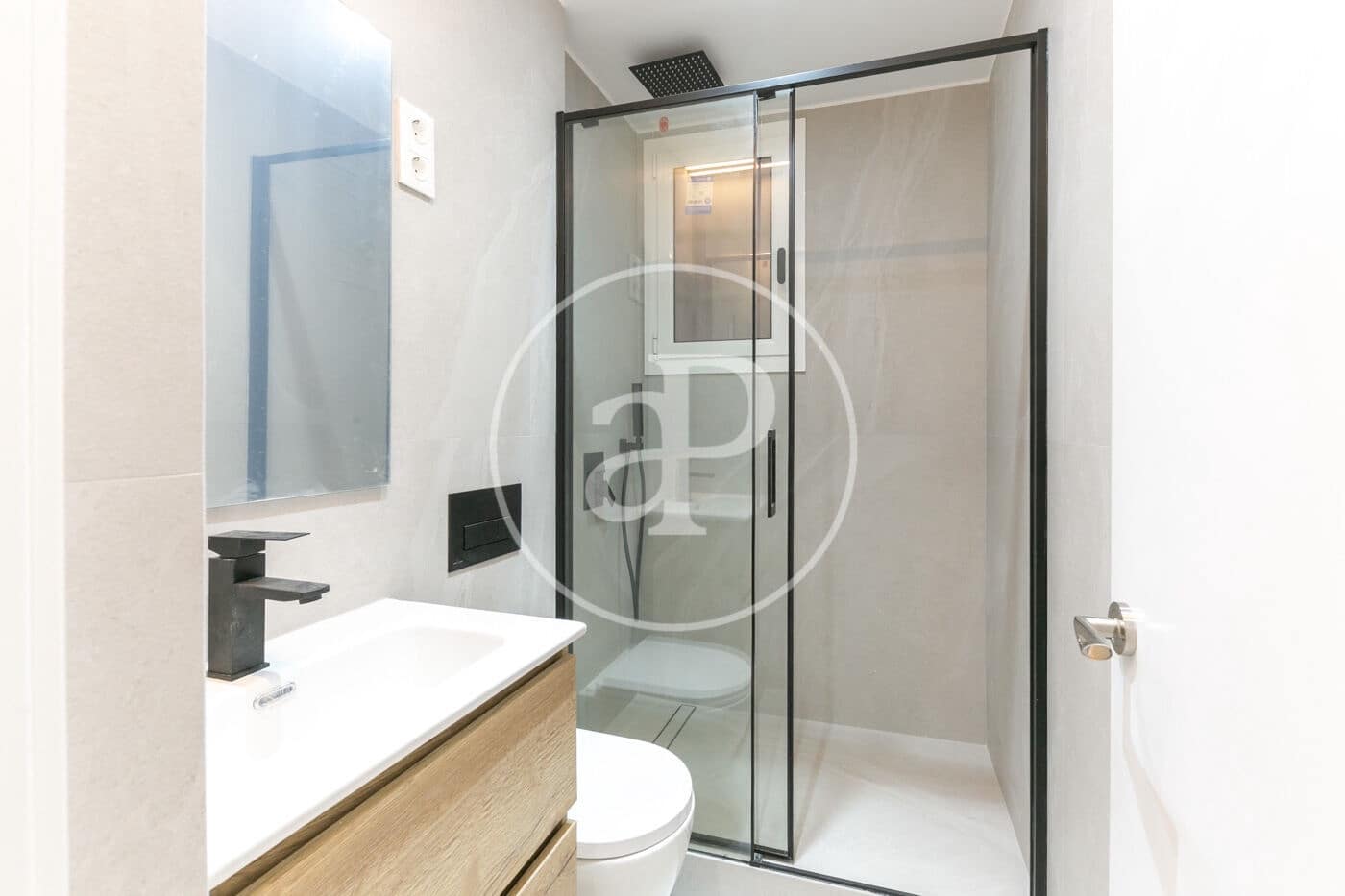 2 sypialnia Apartament na sprzedaż w Miasto Barcelona - 450 000 € (Ref: 9674199)