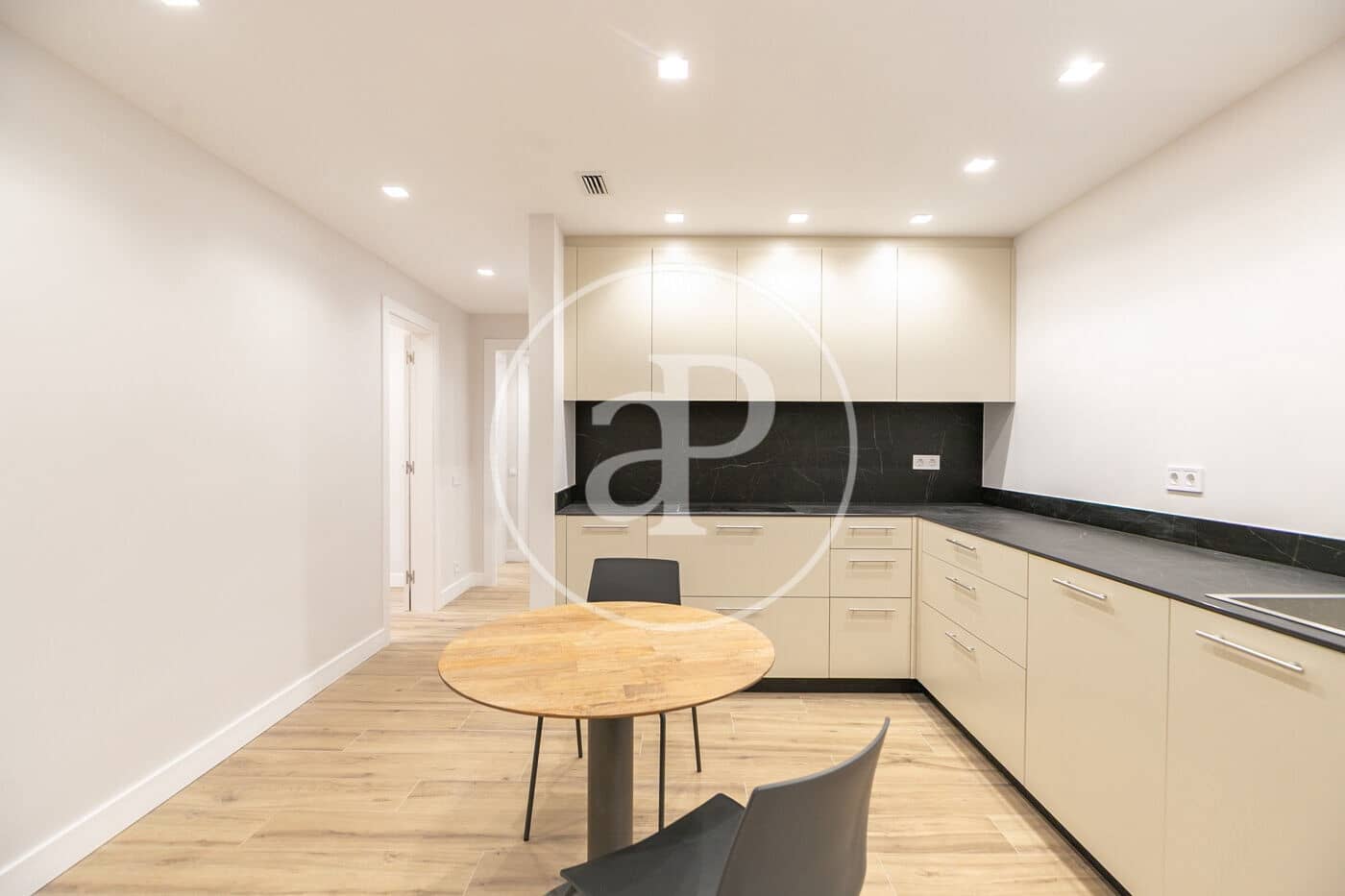 2 Zimmer Apartment zu verkaufen in Barcelona Stadt - 769.000 € (Ref: 9674200)