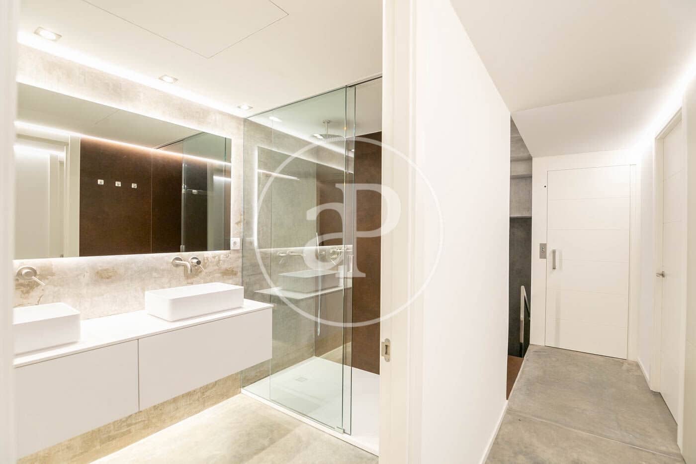 3 camera da letto Appartamento da affittare in Barcelona citta con piscina - 8.450 € (Rif: 9677737)