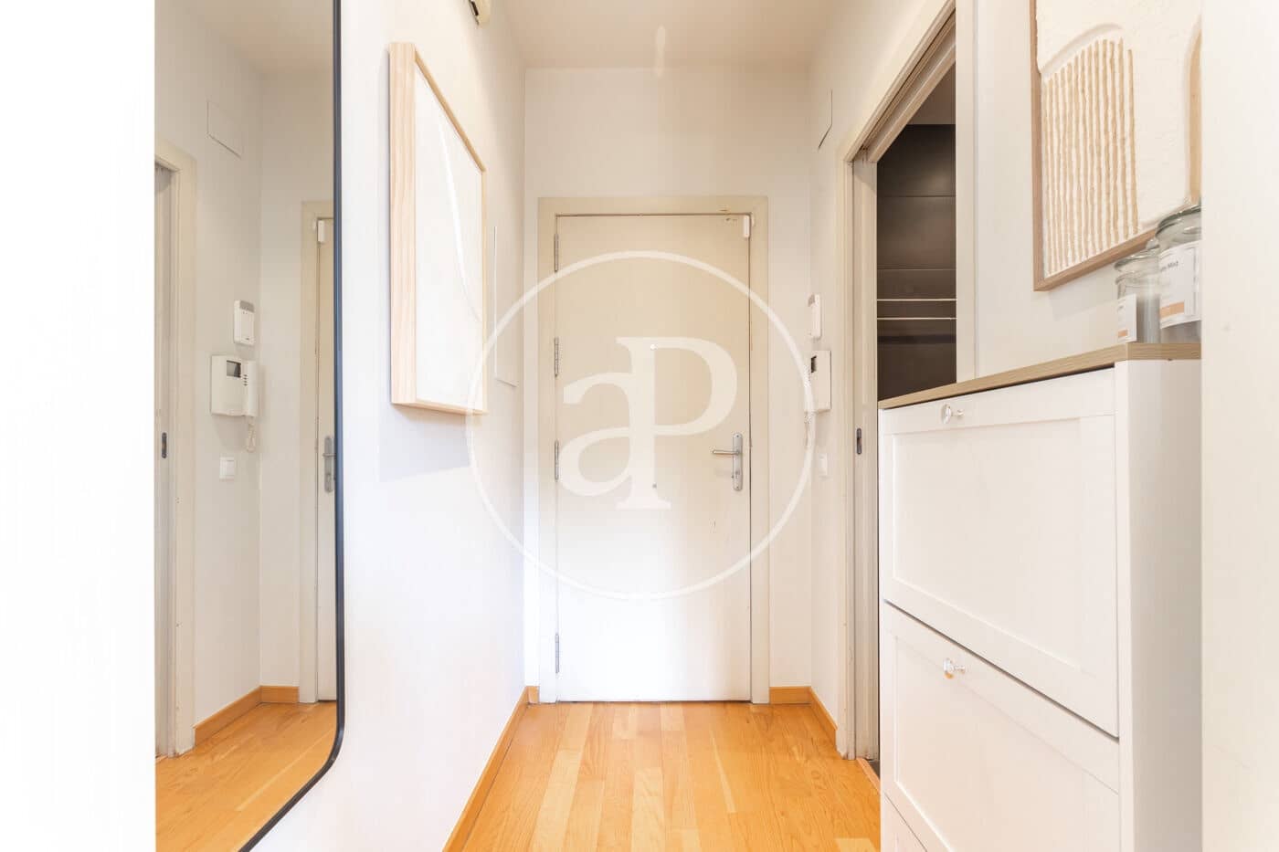 2 quarto Apartamento para arrendar em Barcelona cidade - 2 300 € (Ref: 9677738)