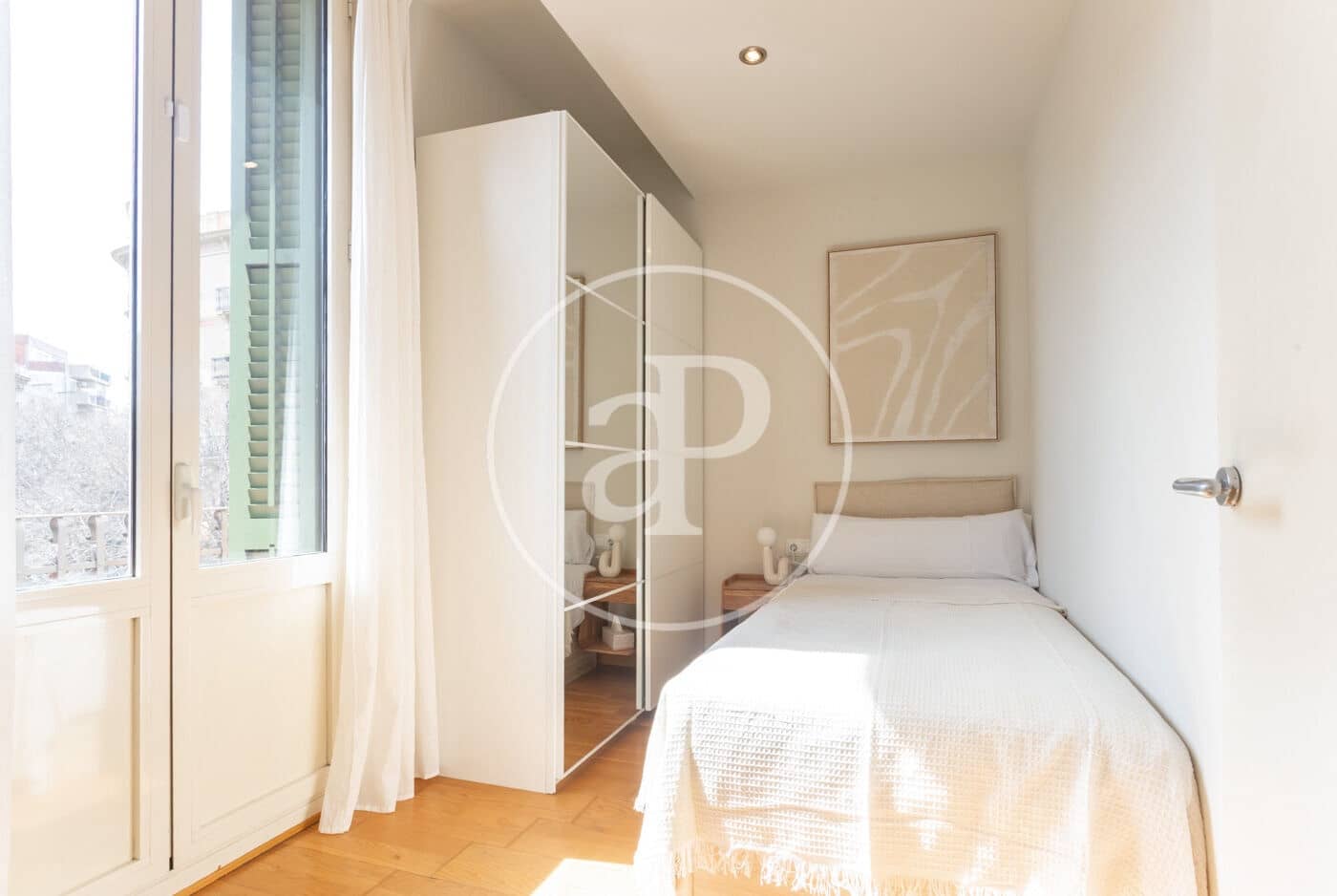 2 quarto Apartamento para arrendar em Barcelona cidade - 2 300 € (Ref: 9677738)