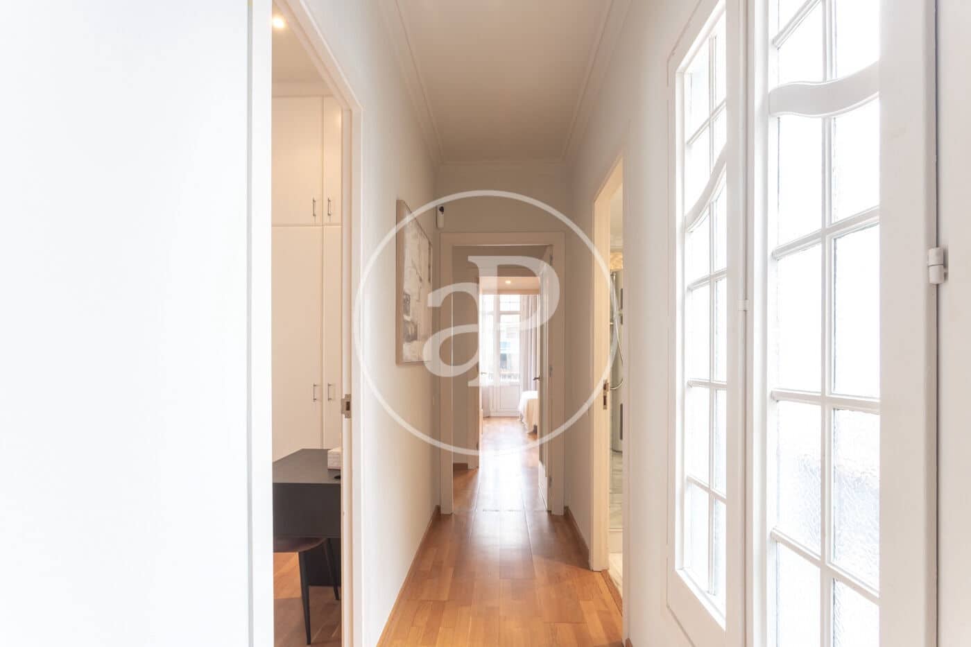 3 quarto Apartamento para arrendar em Barcelona cidade - 2 800 € (Ref: 9677739)