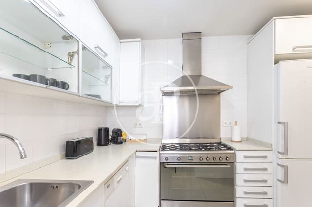 3 quarto Apartamento para arrendar em L'Antiga Esquerra de L'Eixample, Barcelona cidade - 2 800 € (Ref: 9677739)