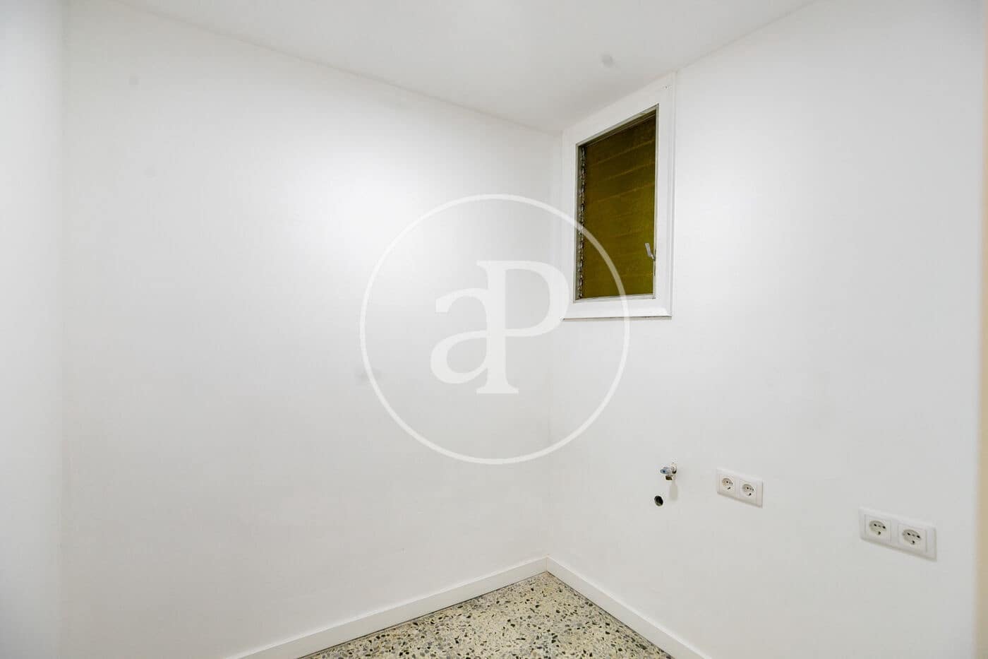 4 soverom Leilighet til salgs i Barcelona by - € 365 000 (Ref: 9677740)
