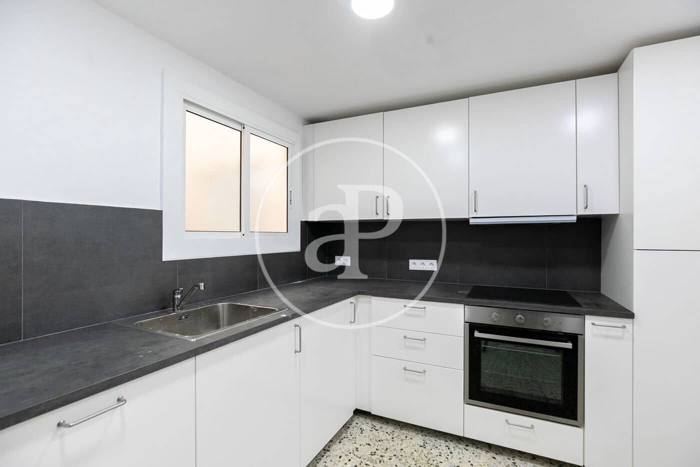 4 soverom Leilighet til salgs i Barcelona by - € 365 000 (Ref: 9677740)