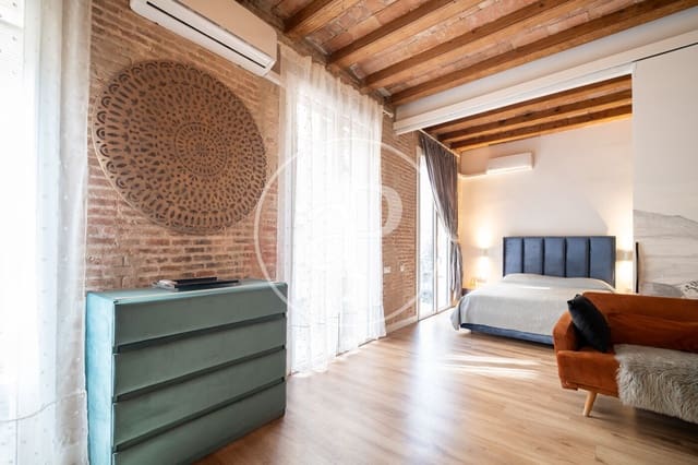 Appartement de 3 chambres à louer à El Barri Gòtic, Barcelone ville - 1 881 € (Ref: 9677742)