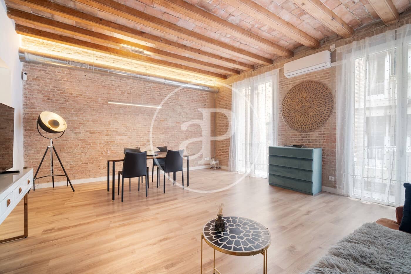 Appartement de 3 chambres à louer à Barcelone ville - 1 881 € (Ref: 9677742)