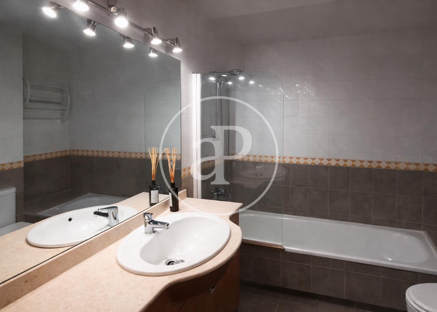 3 sypialnia Apartament na sprzedaż w Terrassa - 350 000 € (Ref: 9686400)