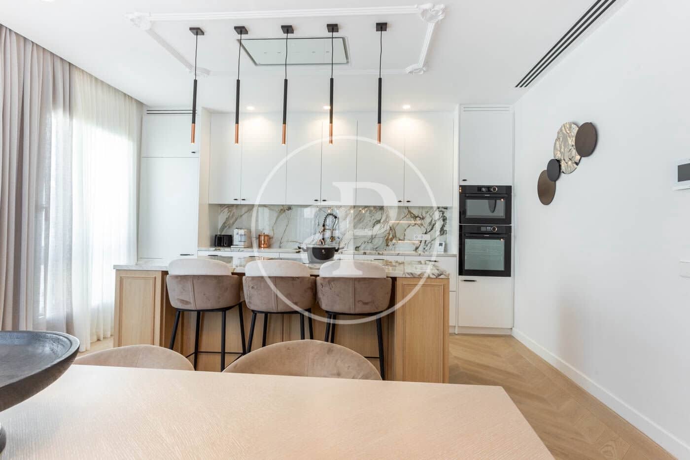 3 Zimmer Apartment zu vermieten in Barcelona Stadt - 10.000 € (Ref: 9686401)