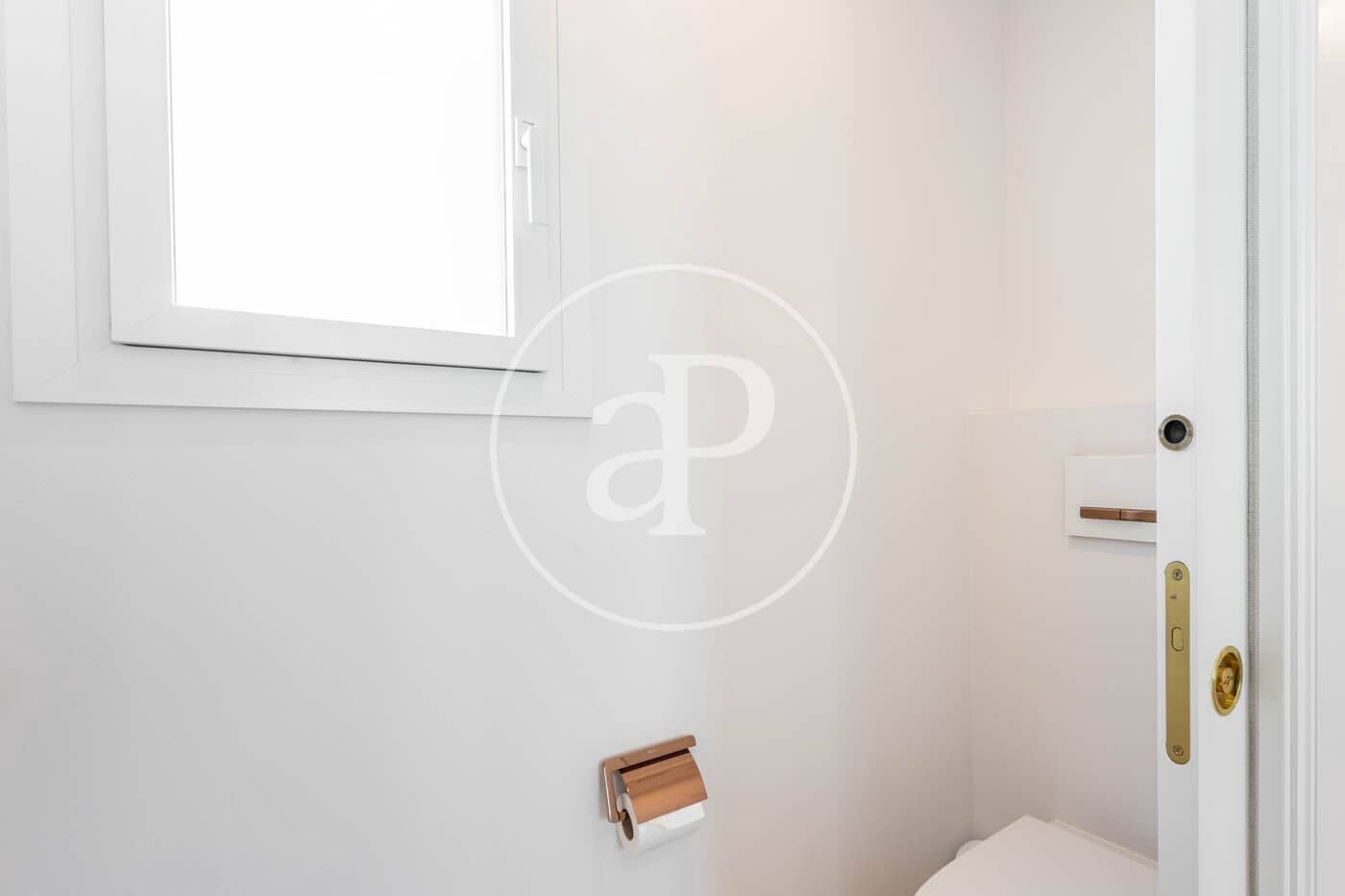 3 Zimmer Apartment zu vermieten in Barcelona Stadt - 10.000 € (Ref: 9686401)