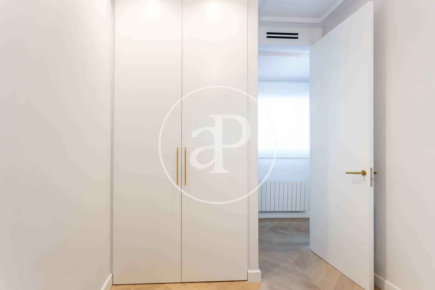3 Zimmer Apartment zu vermieten in Barcelona Stadt - 10.000 € (Ref: 9686401)