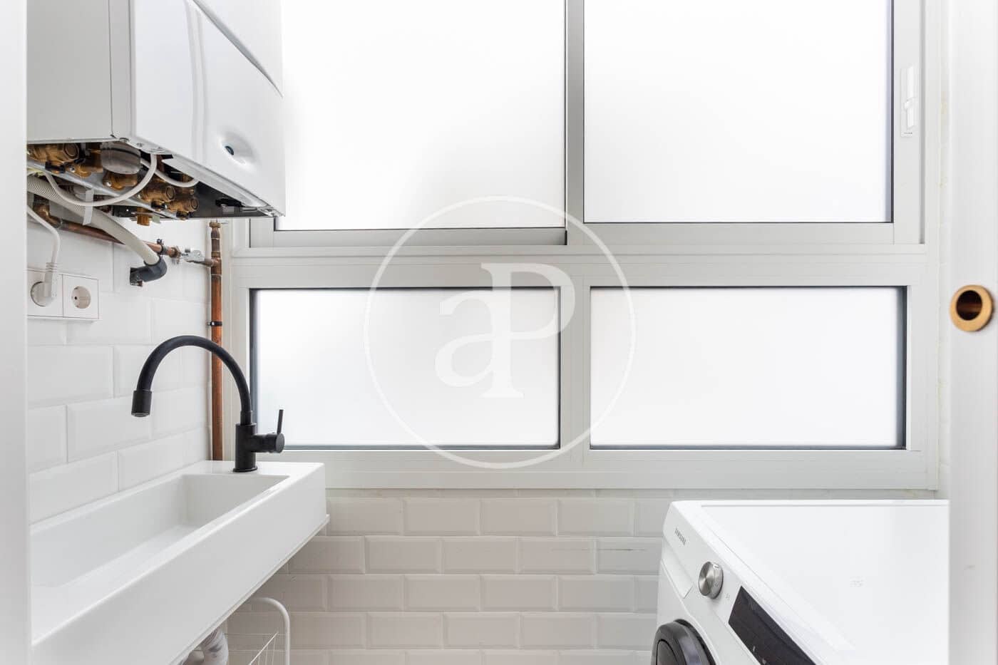 3 Zimmer Apartment zu vermieten in Barcelona Stadt - 10.000 € (Ref: 9686401)