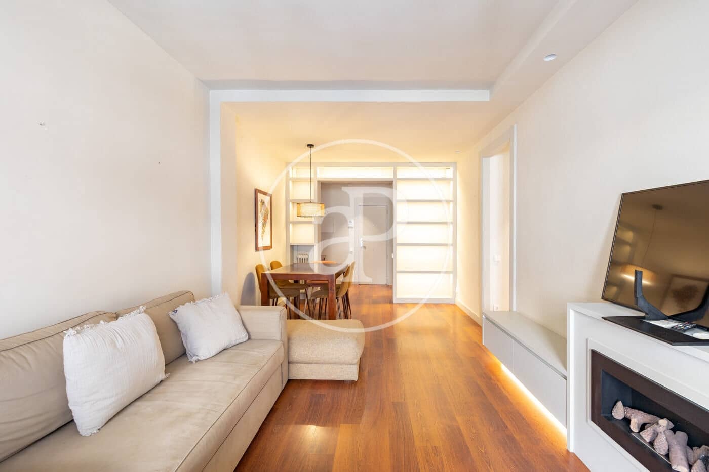 3 bedroom Apartment for rent in Barcelona city - € 2,237 (Ref: 9686402)