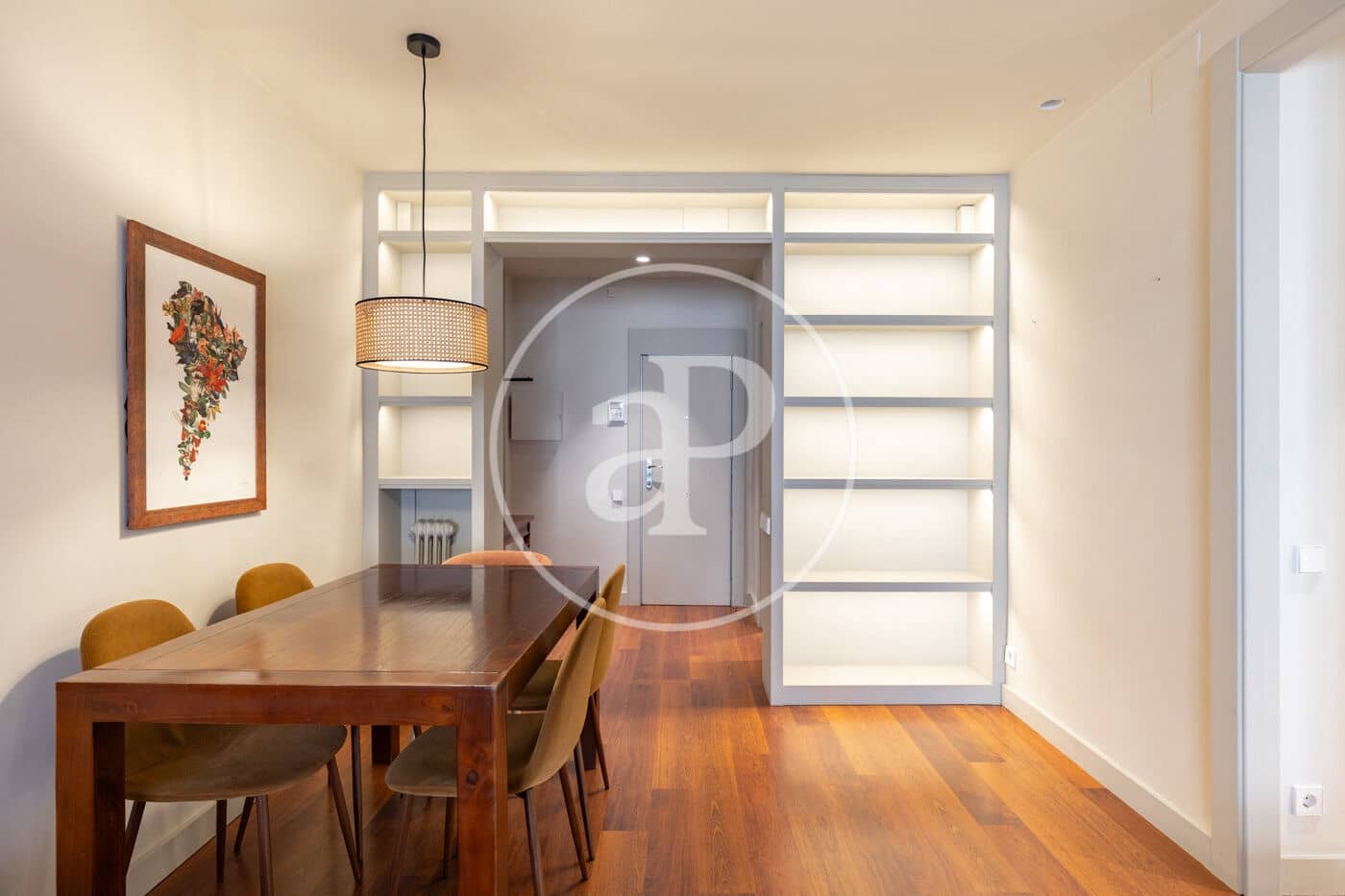 3 bedroom Apartment for rent in Barcelona city - € 2,237 (Ref: 9686402)