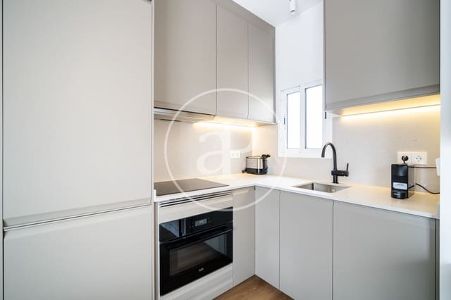 1 soverom Penthouse til salgs i La Sagrada Família, Barcelona by - € 330 000 (Ref: 9686404)