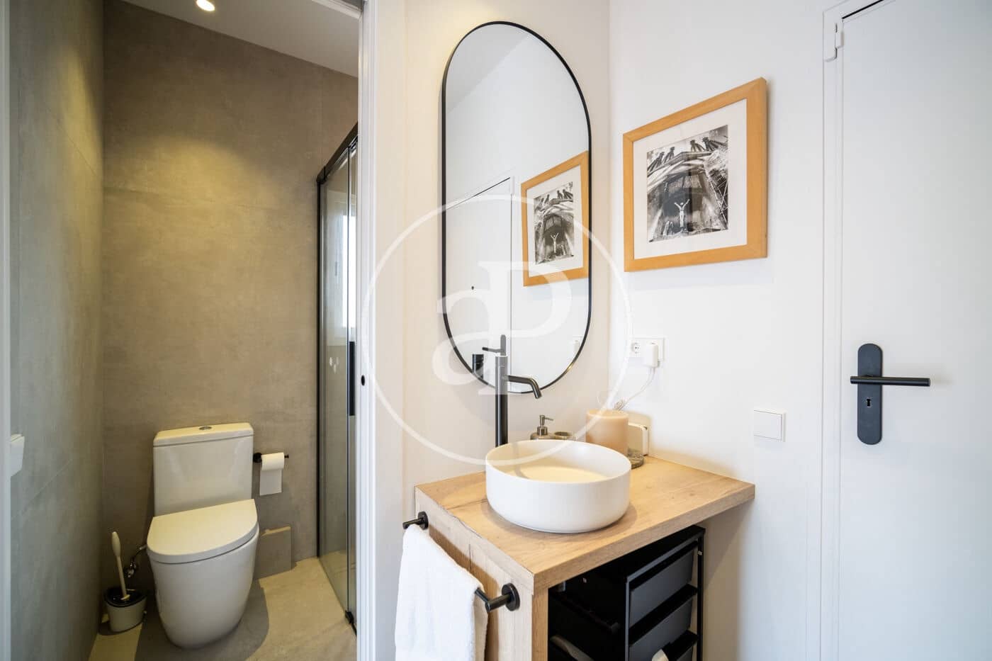 1 soverom Penthouse til salgs i Barcelona by - € 330 000 (Ref: 9686404)