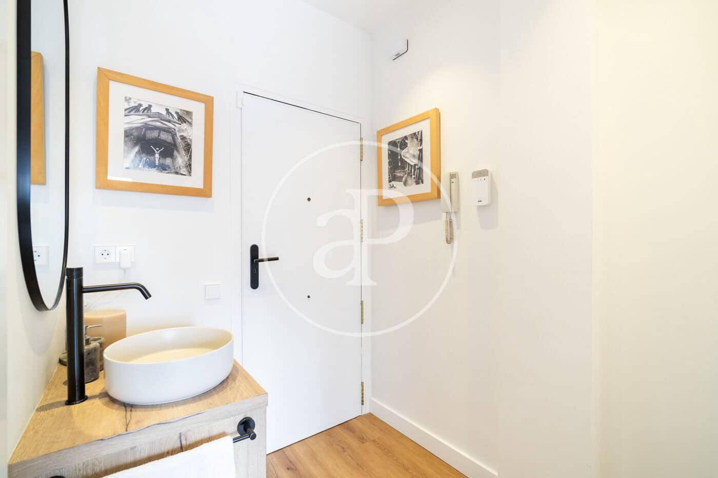 1 soverom Penthouse til salgs i Barcelona by - € 330 000 (Ref: 9686404)